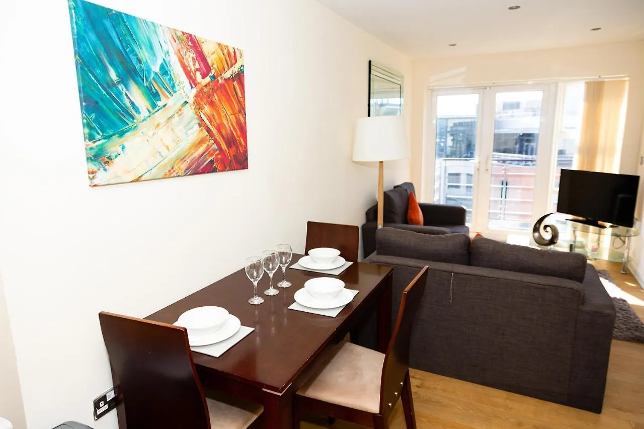 Alexander Prestige Apartment Newcastle upon Tyne 0*,